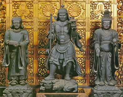 Die drei Statuen des Shigi-san