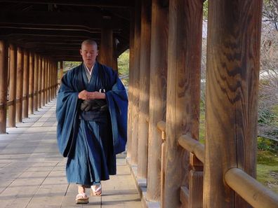 Monk tofukuji.jpg