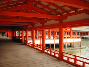 Itsukushima korridor2.jpg